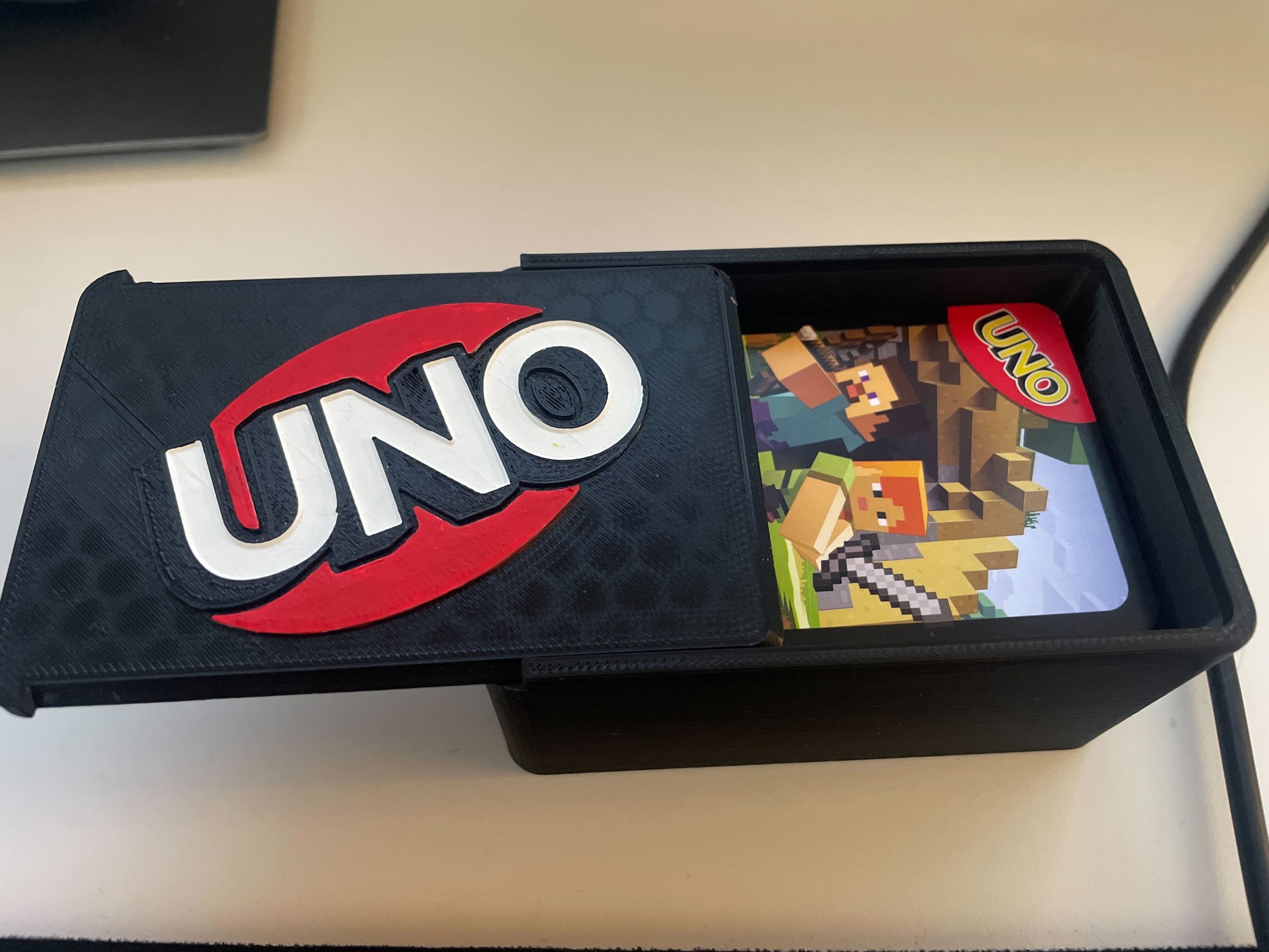 3D Printable UNO Card Game Box Cults